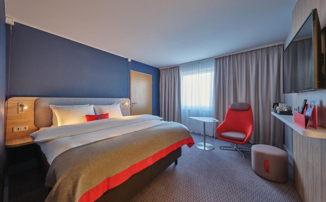 Holiday Inn Express Frankfurt Airport, An Ihg Hotel Mörfelden-Walldorf Екстериор снимка