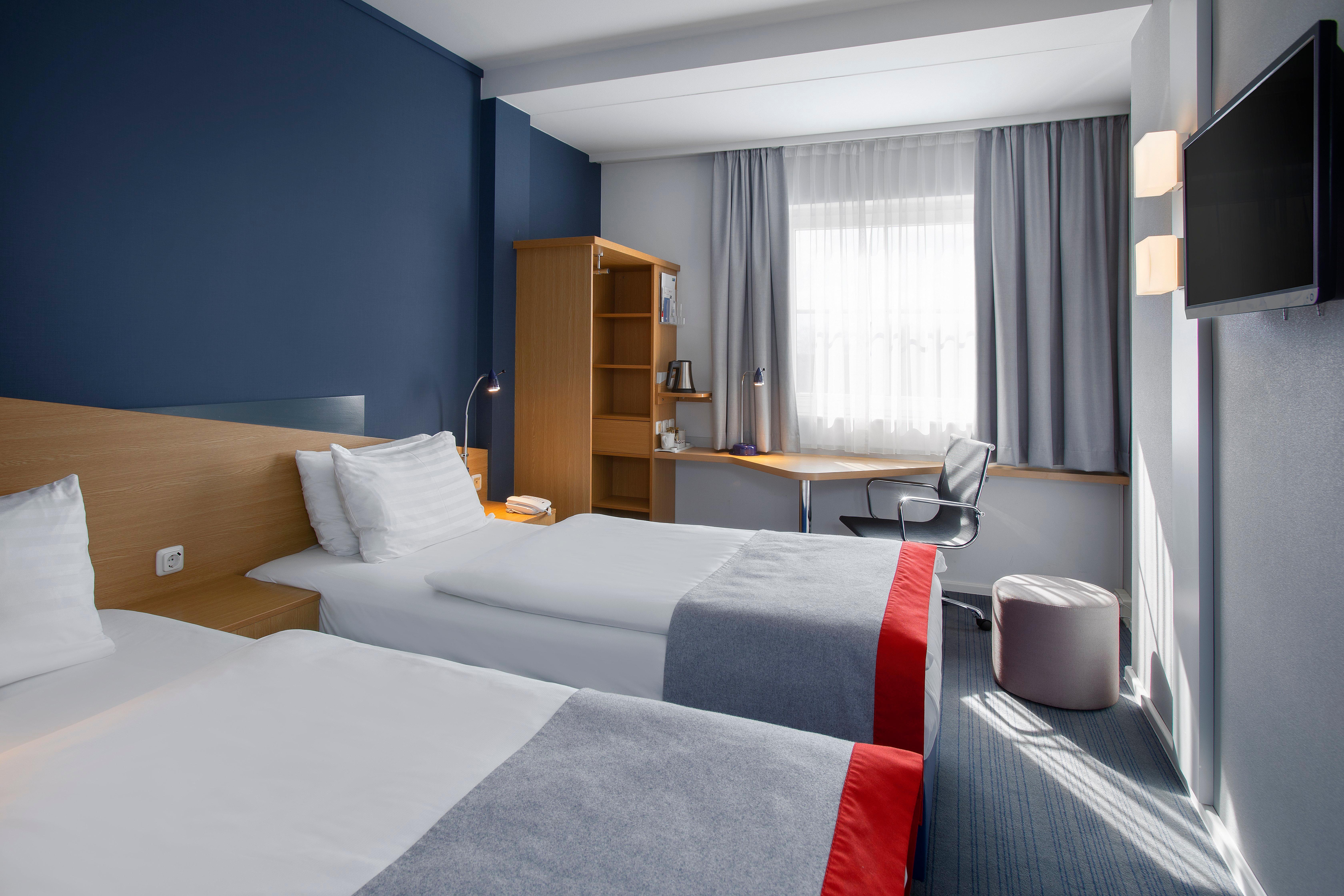 Holiday Inn Express Frankfurt Airport, An Ihg Hotel Mörfelden-Walldorf Екстериор снимка