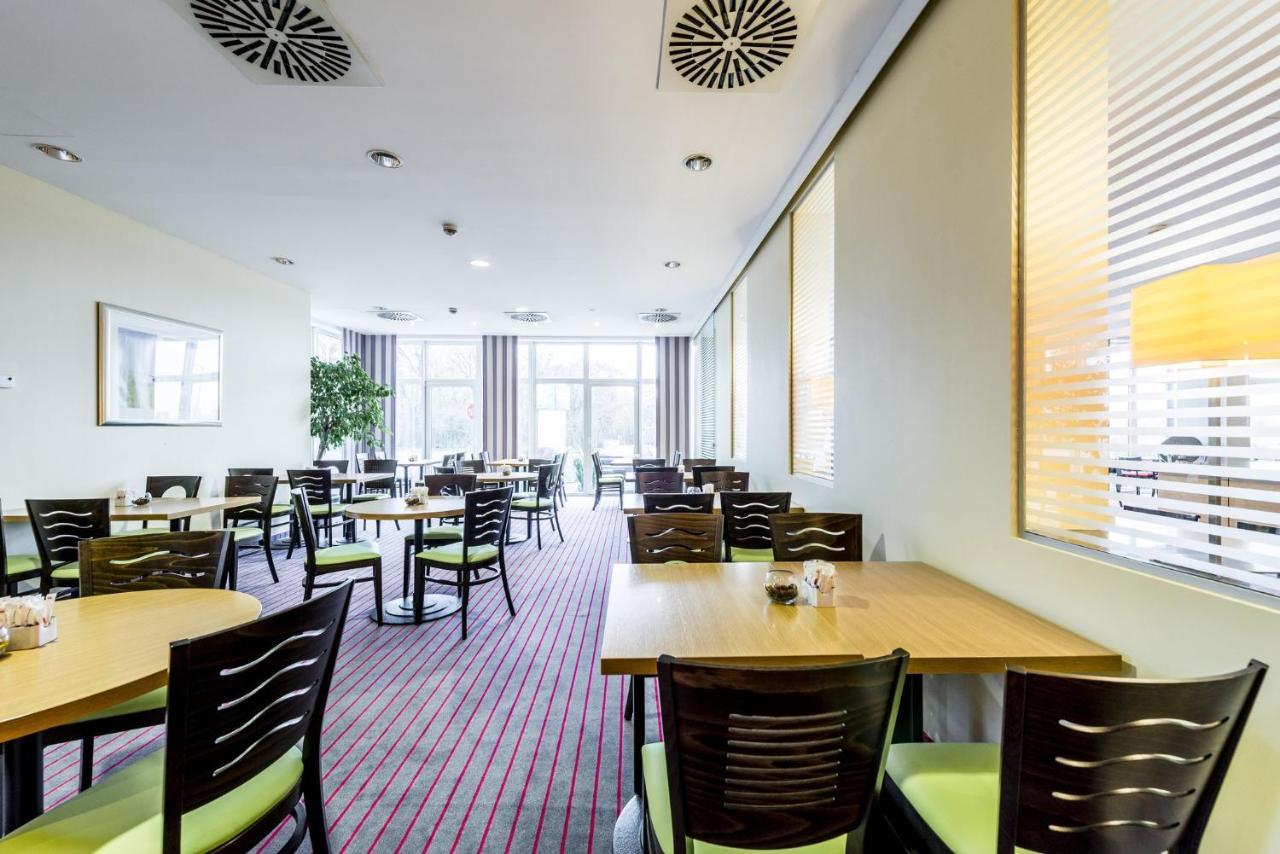 Holiday Inn Express Frankfurt Airport, An Ihg Hotel Mörfelden-Walldorf Екстериор снимка