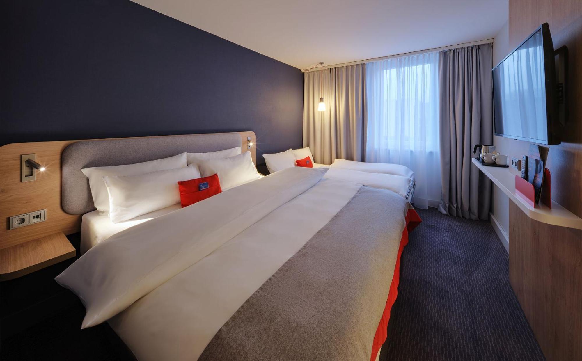 Holiday Inn Express Frankfurt Airport, An Ihg Hotel Mörfelden-Walldorf Екстериор снимка